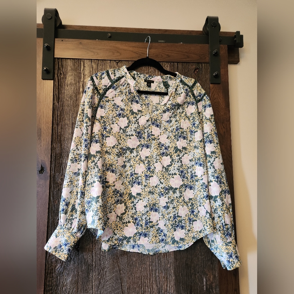 Ann Taylor Floral Blouse, Flowered Top, Size m